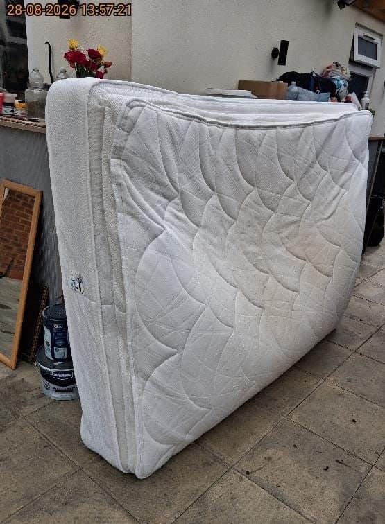 Mattresses collection and removal
